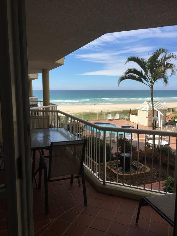 Crystal Beachfront Apartments 黄金海岸 外观 照片