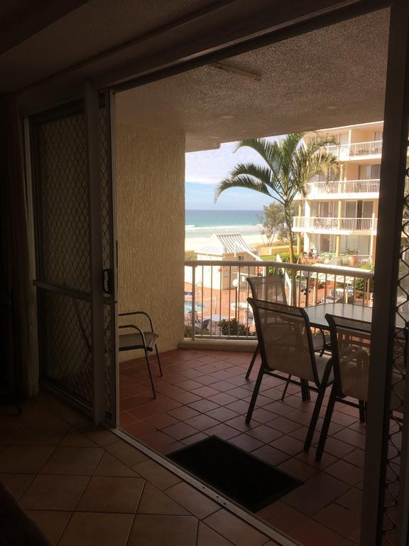 Crystal Beachfront Apartments 黄金海岸 外观 照片